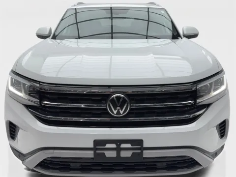 More photos of 2022 Volkswagen Atlas Cross Sport 3.6L V6 SE w/Technology CAM,PANO,HTD STS,BLIND SPO at Autos of Dallas - Plano, TX