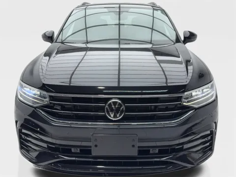 More photos of 2022 Volkswagen Tiguan 2.0T SE R-Line Black CAM,HTD STS,BLIND SPOT,3RD RO at Autos of Dallas - Plano, TX