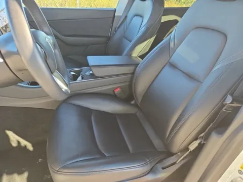 More photos of 2021 Tesla Model Y Long Range NAV,CAM,PANO,HTD STS,BLIND SPOT,19" WHL at Autos of Dallas - Plano, TX