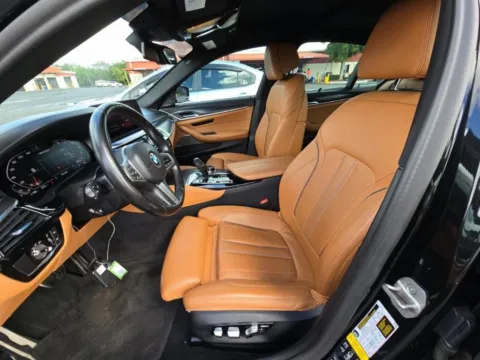 More photos of 2021 BMW 5 Series M550i xDrive NAV,CAM,SUNROOF,HEADS UP,20" M WLS at Autos of Dallas - Plano, TX