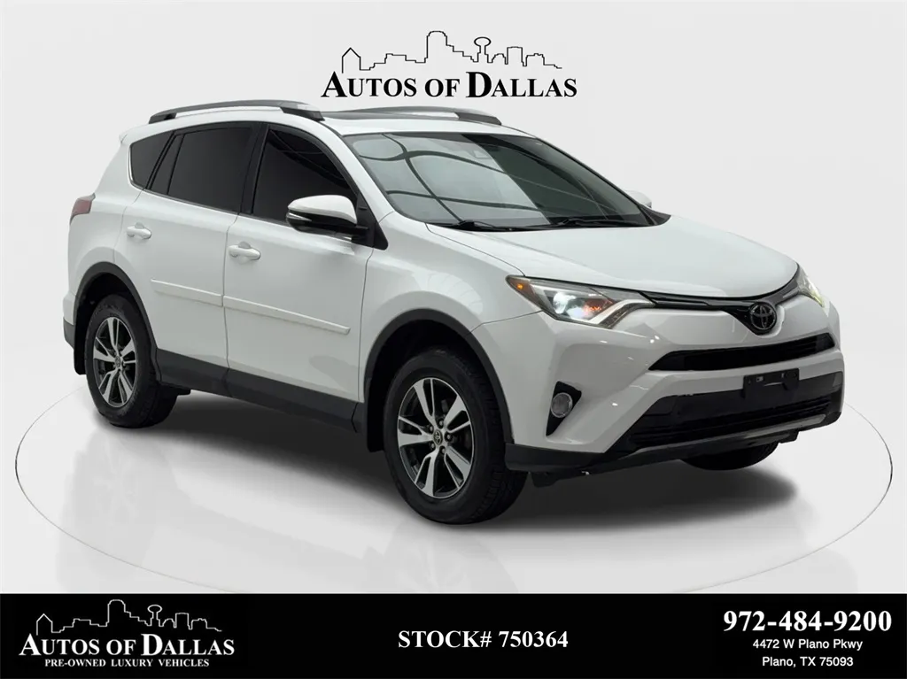 White 2018 Toyota RAV4 XLE for sale in Plano, TX