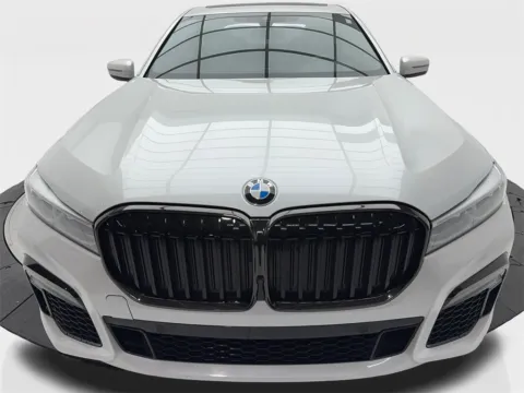 More photos of 2022 BMW 7 Series 740i M SPORT,NAV,CAM,PANO,CLMT STS,BLIND SPOT at Autos of Dallas - Plano, TX