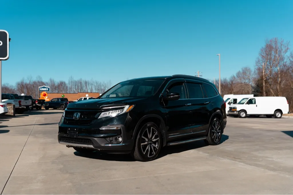 Black 2021 HONDA PILOT TOURING for sale in Forest City, NC