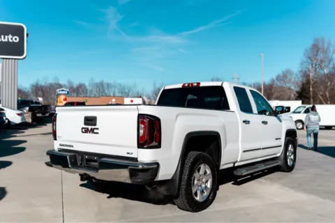 More photos of 2016 GMC SIERRA 1500 SLT at Carolina Auto Finance, NC