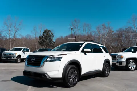White 2022 NISSAN PATHFINDER SV for sale in Forest City, NC