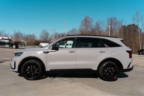 More photos of 2022 KIA SORENTO SX PRESTIGE at Carolina Auto Finance, NC