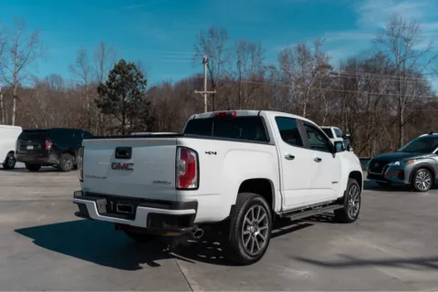 More photos of 2018 GMC CANYON DENALI at Carolina Auto Finance, NC