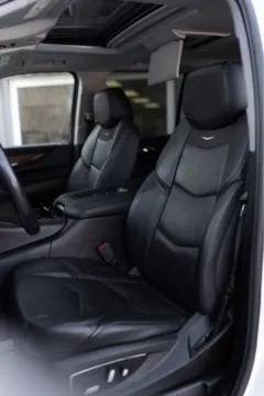 More photos of 2018 CADILLAC ESCALADE LUXURY at Carolina Auto Finance, NC