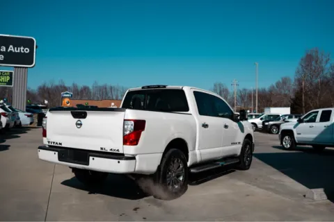 More photos of 2019 NISSAN TITAN SV at Carolina Auto Finance, NC