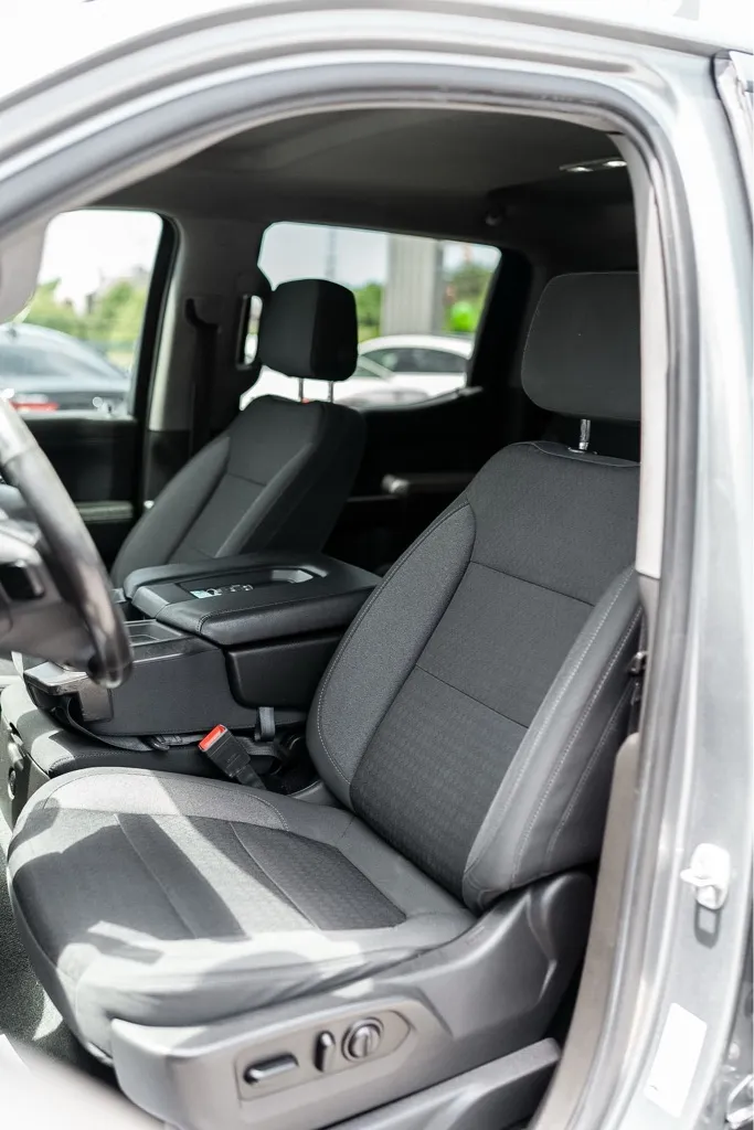 2021 Chevrolet Silverado 1500 LT - Photo 8