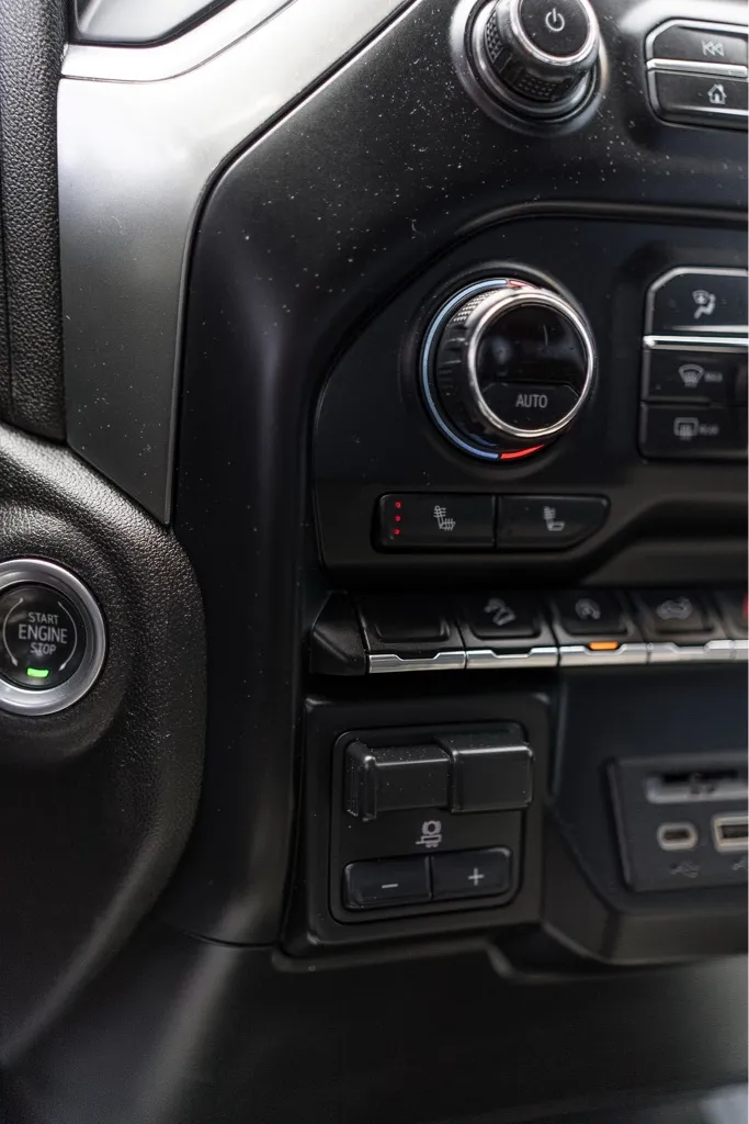 2021 Chevrolet Silverado 1500 LT - Photo 13