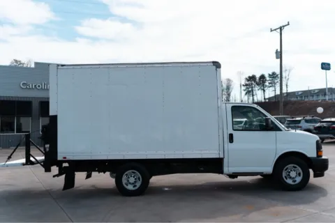 More photos of 2017 CHEVROLET EXPRESS G3500 at Carolina Auto Finance, NC