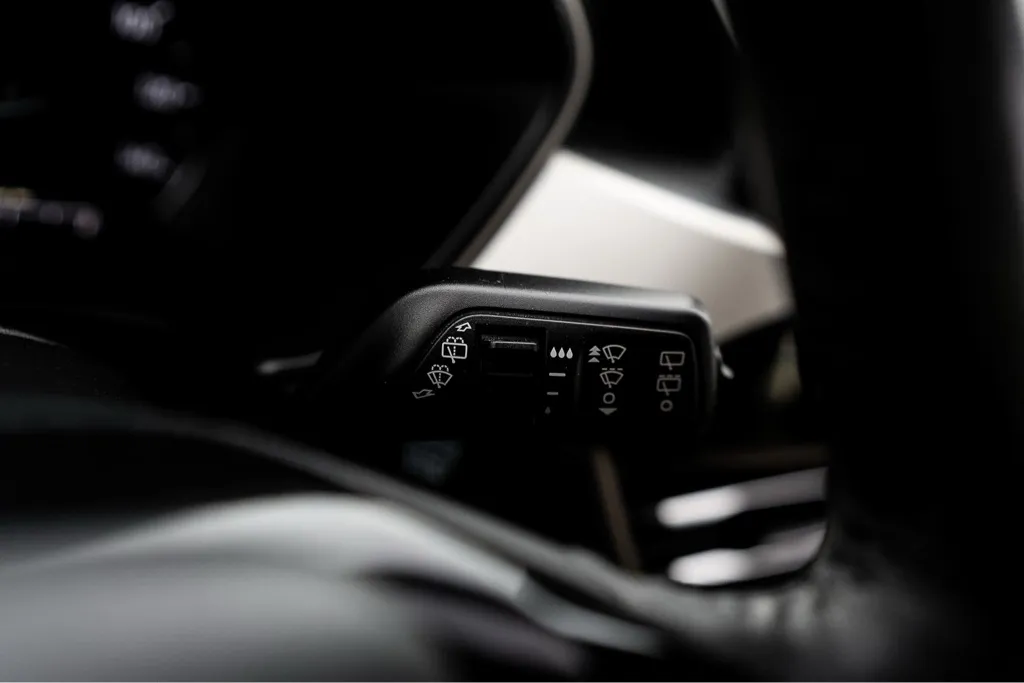 2021 Ford Escape SEL - Photo 22
