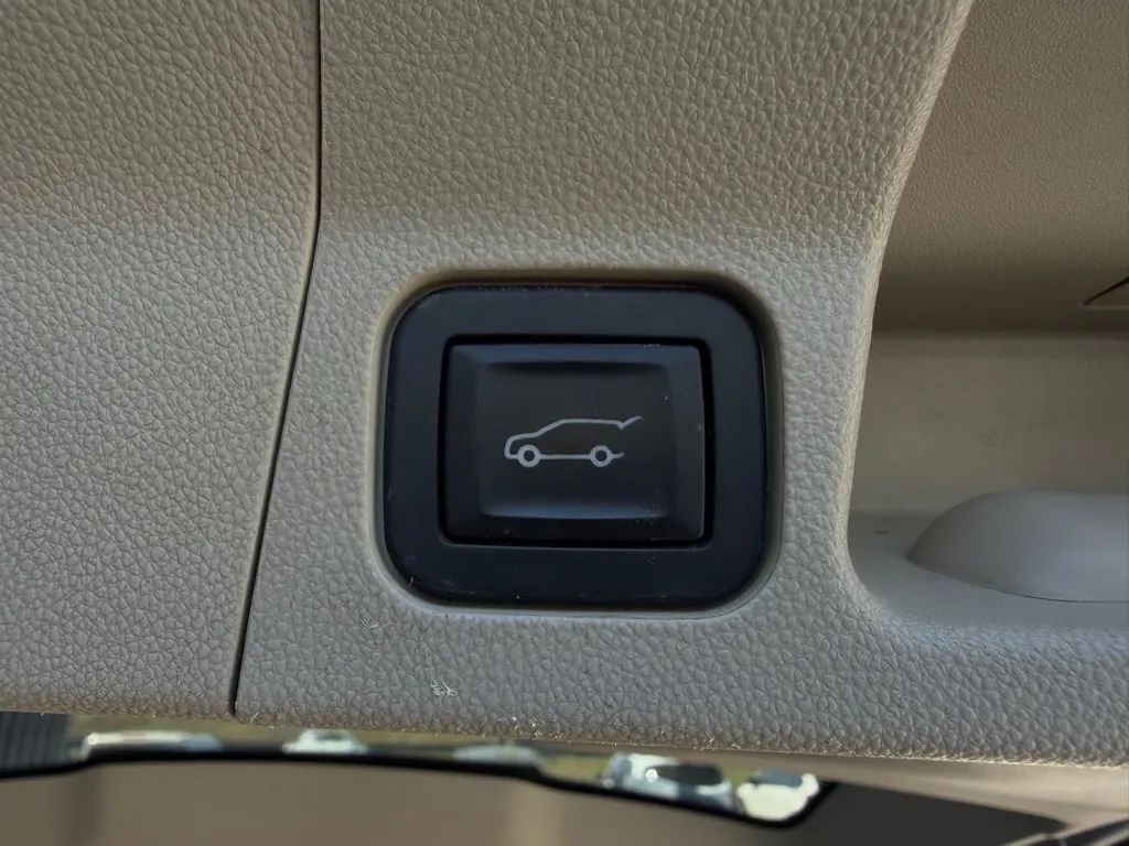 2019 GMC Acadia Denali - Photo 20