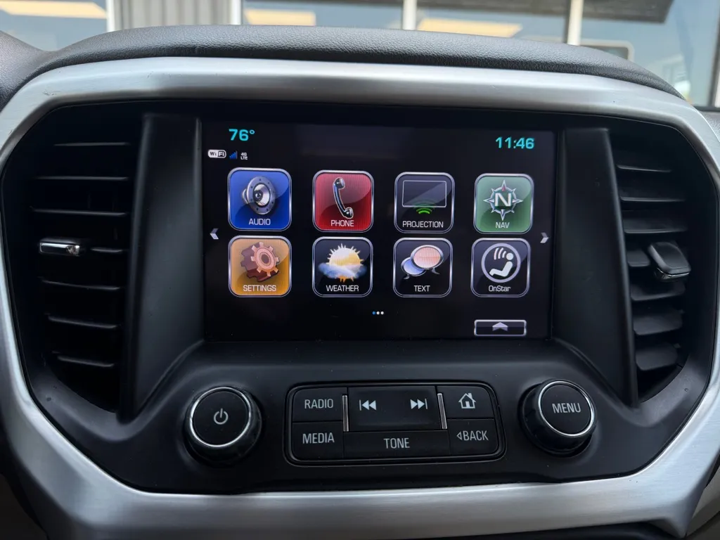 2019 GMC Acadia Denali - Photo 10
