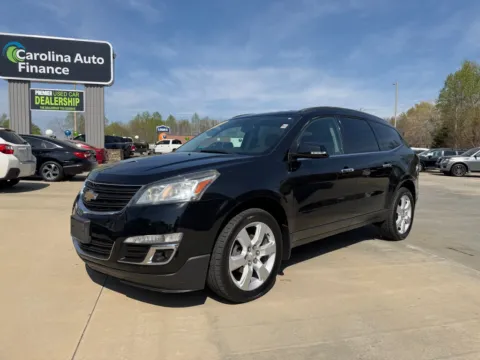 Black 2017 CHEVROLET TRAVERSE LT for sale in Forest City, NC