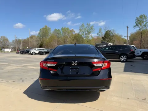 More photos of 2019 HONDA ACCORD EXL at Carolina Auto Finance, NC