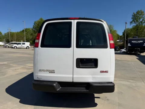 More photos of 2014 GMC SAVANA G1500 at Carolina Auto Finance, NC