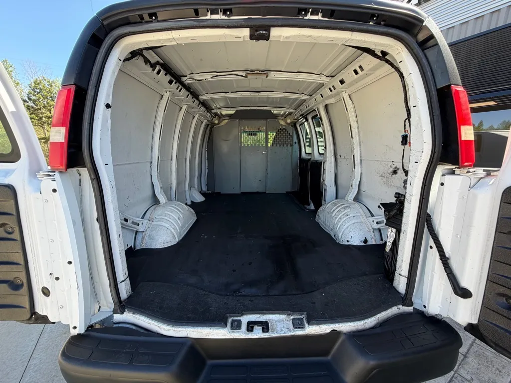 2014 GMC Savana Cargo Work Van - Photo 15