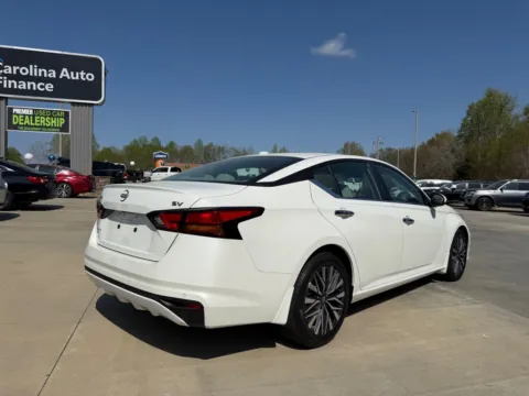 More photos of 2023 NISSAN ALTIMA SV at Carolina Auto Finance, NC