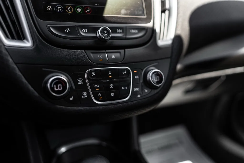 2023 Chevrolet Malibu 1LT - Photo 14