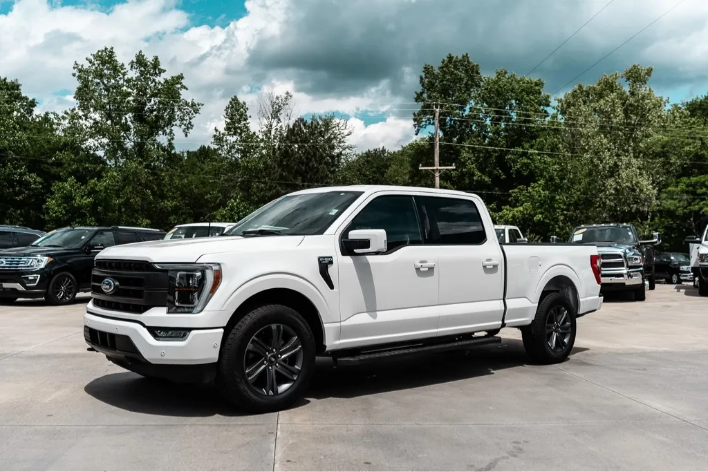 White 2023 FORD F-150 SUPERCREW LARIAT for sale in Forest City, NC