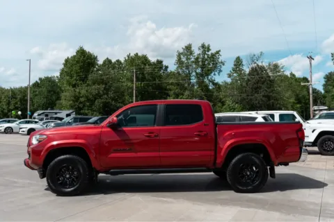 More photos of 2021 TOYOTA TACOMA DOUBLE CAB at Carolina Auto Finance, NC