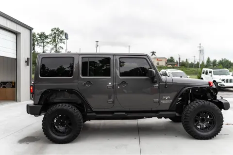 More photos of 2017 JEEP WRANGLER UNLIMI SAHARA at Carolina Auto Finance, NC