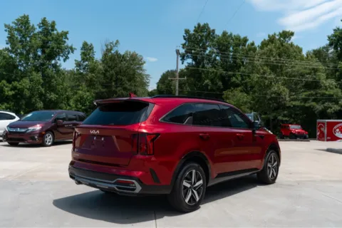 More photos of 2023 KIA SORENTO S at Carolina Auto Finance, NC