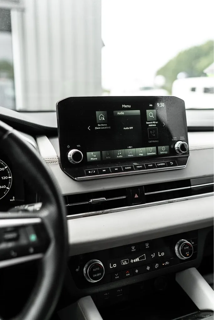 2023 Mitsubishi Outlander SEL - Photo 16