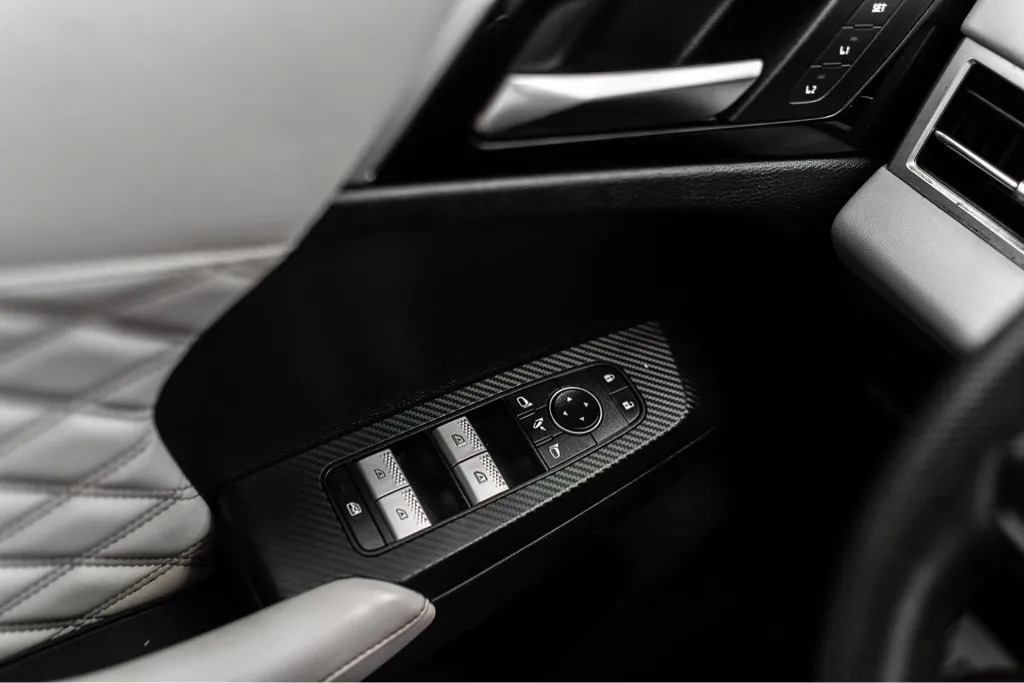 2023 Mitsubishi Outlander SEL - Photo 17