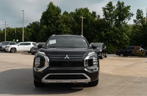 Photos of 2023 MITSUBISHI OUTLANDER SEL for sale in Forest City, NC at Carolina Auto Finance