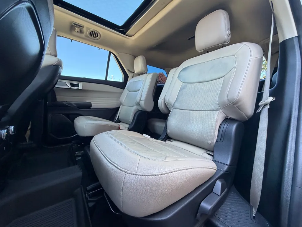 2020 Ford Explorer Limited - Photo 8