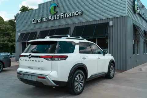 More photos of 2022 NISSAN PATHFINDER SL at Carolina Auto Finance, NC
