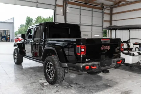 More photos of 2025 JEEP GLADIATOR RUBICON at Carolina Auto Finance, NC