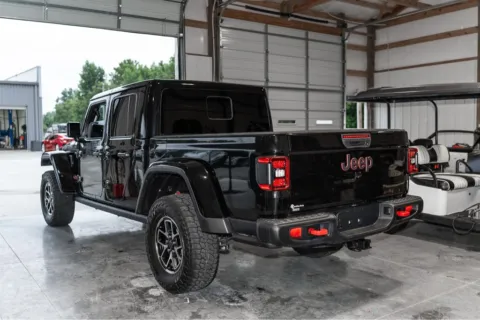 More photos of 2025 JEEP GLADIATOR RUBICON at Carolina Auto Finance, NC