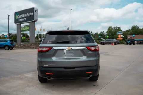 More photos of 2020 CHEVROLET TRAVERSE LS at Carolina Auto Finance, NC
