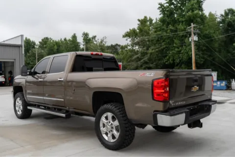 More photos of 2015 CHEVROLET SILVERADO 2500 HEAVY DUTY LTZ at Carolina Auto Finance, NC