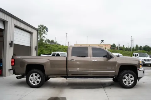 More photos of 2015 CHEVROLET SILVERADO 2500 HEAVY DUTY LTZ at Carolina Auto Finance, NC