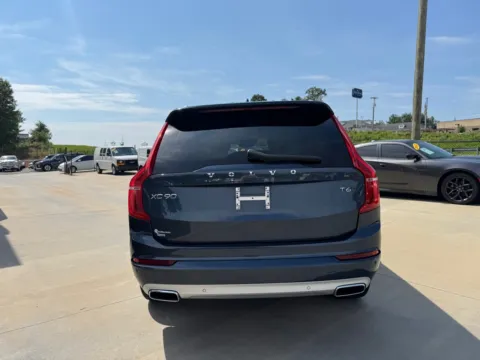 More photos of 2020 VOLVO XC90 T6 MOMENTUM at Carolina Auto Finance, NC