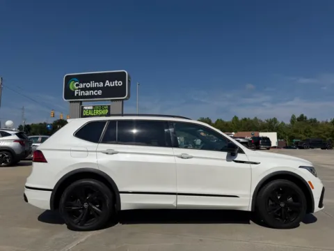 More photos of 2023 VOLKSWAGEN TIGUAN SE R-LINE BLACK at Carolina Auto Finance, NC