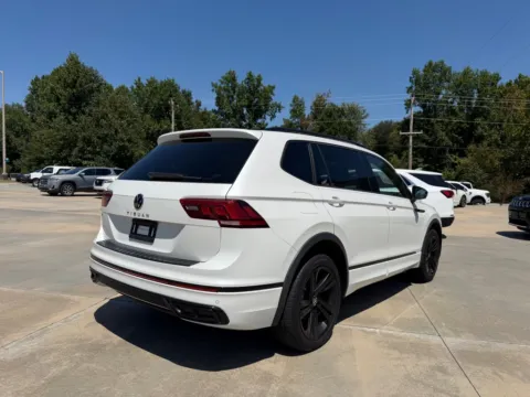 More photos of 2023 VOLKSWAGEN TIGUAN SE R-LINE BLACK at Carolina Auto Finance, NC