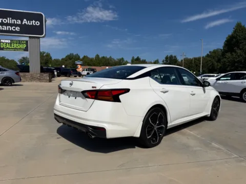 More photos of 2024 NISSAN ALTIMA SR at Carolina Auto Finance, NC