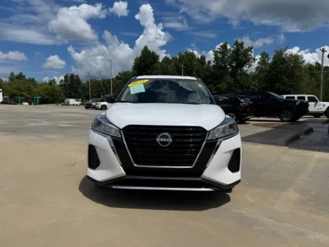 Photos of 2022 NISSAN KICKS for sale in Forest City, NC at Carolina Auto Finance