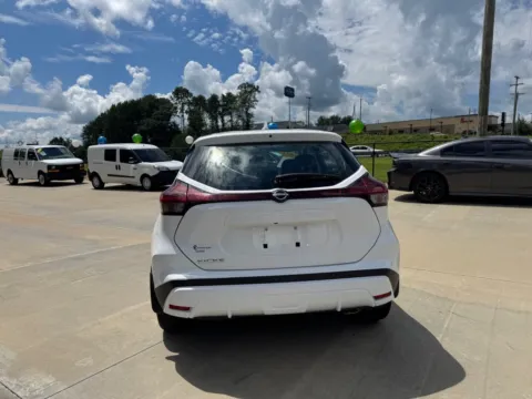 More photos of 2022 NISSAN KICKS at Carolina Auto Finance, NC