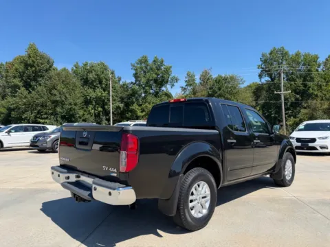 More photos of 2017 NISSAN FRONTIER SV at Carolina Auto Finance, NC