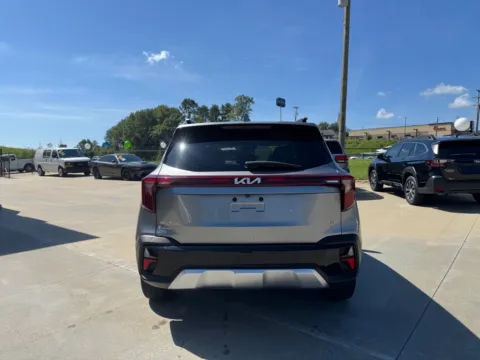 More photos of 2024 KIA SELTOS EX at Carolina Auto Finance, NC