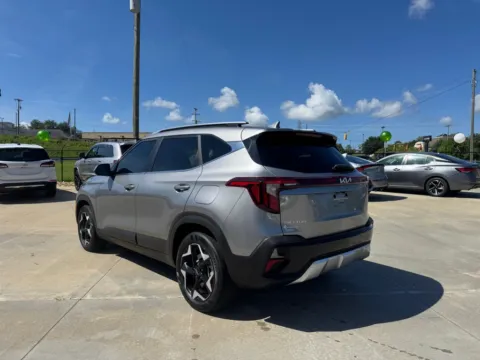 More photos of 2024 KIA SELTOS EX at Carolina Auto Finance, NC