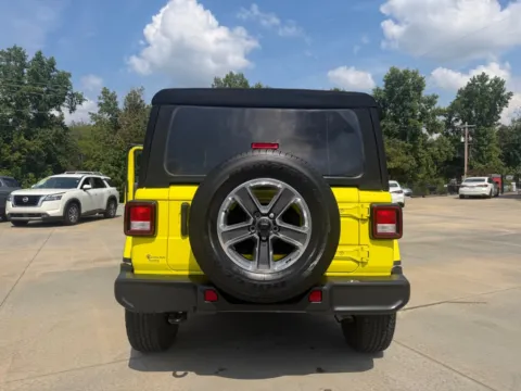 More photos of 2022 JEEP WRANGLER UNLIMI SAHARA at Carolina Auto Finance, NC
