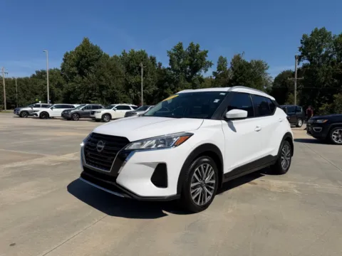White 2024 NISSAN KICKS SV for sale in Forest City, NC